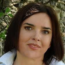 Ellen Huber's Instagram, Twitter & Facebook