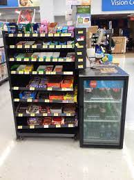 Look At All The Empty Candy Boxes Wal Mart And Other Retailers Know Customers Are Tired At The End Of Shopping And More Likely Dentyne Healthy Options Reeses