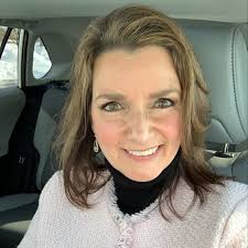 Danielle Duddy's Instagram, Twitter & Facebook