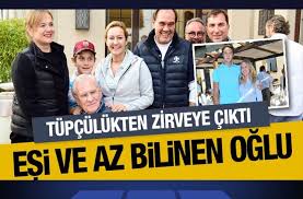 Demirören holding yönetim kurulu başkanı yıldırım demirören ve revna demirören'in kızı yelda demirören bugün üniveristen mezun oldu. Erdogan Demiroren In Esi Ve Cocuklari Kimdir Az Bilinen Oglu Ve Kizi Bedir Haberbedir Haber
