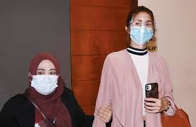 Nur sajat has clarified that her name is not muhammad sajjad kamaruzzaman as listed in court documents. Sajat Pleads Not Guilty To Dressing Up As Woman