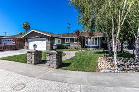 2359 Briarwood Dr San Jose Ca 95125 Zillow Briarwood Zillow House Styles
