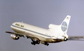 N505pa Pan Am Lockheed L 1011 500 Tristar Takes To The Air At London Heathrow With Pa105 Tristar Lockheed Commercial Aircraft