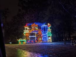 Here S Where You Can See Drive Through Christmas Lights In Chicago Dear visitors if you can't watch any videos it is probably because of an extension on your browser. drive through christmas lights in chicago