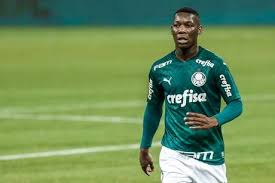 Patrick de paula treina na academia de futebol do palmeiras. Patrick De Paula Esta Proximo Do Benfica Diz Jornal