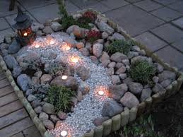 Resultat De Recherche D Images Pour Mini Decoration Interieur Plantes Grasses Et Poupees Jardin Zen Interieur Idees Jardin Jardin Zen