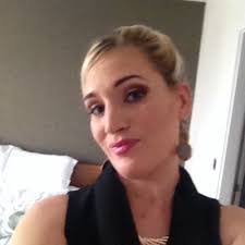 Sharon Dunne's Instagram, Twitter & Facebook