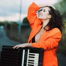 JEANETTE BERGER &bull; Facebook