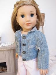 Jean Doll's Instagram, Twitter & Facebook