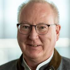 Daniel Schollenberger auf LinkedIn: #humor #elster #freitag #grundsteuer