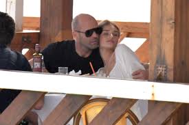 January marked three years since rosie got engaged to hobbs & shaw action star jason statham. Jason Statham And Rosie Huntington Whitely Snuggle Up And More Star Snaps Page Six