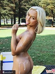 Ebony Muscular Blonde Photorealistic XXXX Cumming in the Park | Pornify –  Free AI Porn Generator