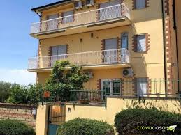 Appartamenti in vendita a piazza bologna, roma. Case Con Giardino Privato In Vendita A Roma Trovacasa Net