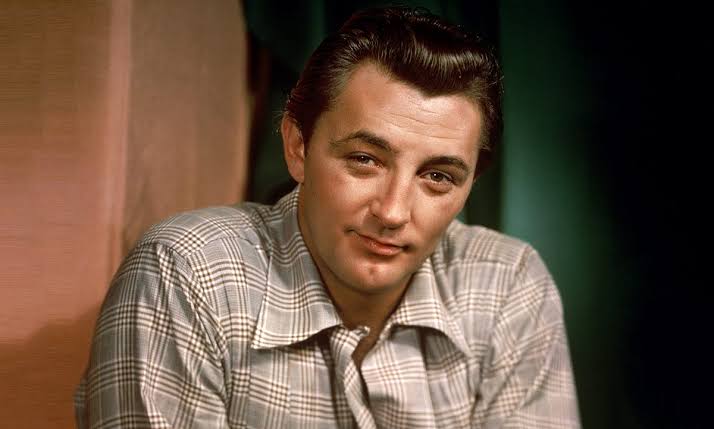 5 Reasons Robert Mitchum is Hollywood's Ultimate Bad Boy | by  MarriedAtTheMovies | Medium
