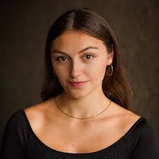 Lydia Le Brocq (@LydiaLeBrocq)