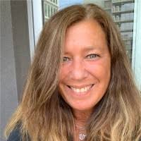 Sandra Paley's Instagram, Twitter & Facebook