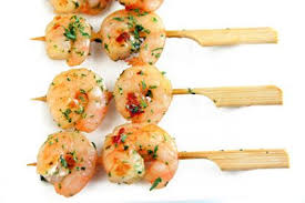 Brochettes De Crevettes Aperitives Supermarches Match Brochette Crevette Crevette Aperitif Brochette