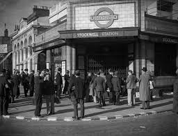 38 Breathtaking Pictures From The Early Days Of The London Underground London Underground Stations London Underground London Underground Tube