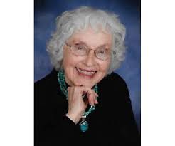 Rae Wolf's Instagram, Twitter & Facebook