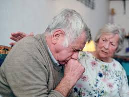 Women at increased risk if smoking cough that does not go away, constant chest pain/pain increases with deep breath; Pneumonia And Lung Cancer Symptoms Diagnoses And Treatments