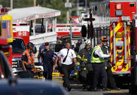 Where was the car accident in seattle wa? Four Dead As Bus And Ride The Ducks Vehicle Collide On Seattle S Aurora Bridge Knkx