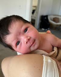 1 month with our Ezra☺️ I am more acquainted with my weakness, His grace,  and morning snuggles then I have ever been 🙌🏼 We wouldn't change a thing  @masonrambarose