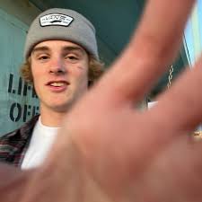 Carson Cox (@itscarsoncox) • Instagram photos and videos