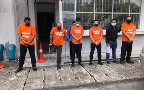 Jpj) merupakan jabatan kerajaan yang ditubuhkan oleh kerajaan malaysia di bawah kementerian pengangkutan malaysia. Sprm Tahan 7 Kakitangan Jpj Johor Dipercayai Manipulasi Cukai Jalan Rm3 1 Juta Free Malaysia Today Fmt