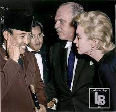 Ir Soekarno Josh Logan Marilyn Monroe Foto Langka Presiden