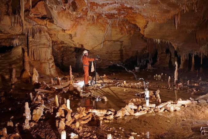 Découverte historique dans la grotte de Bruniquel