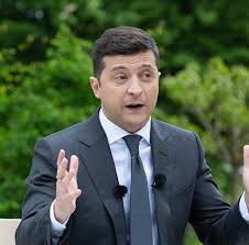 Владимир зеленский в детстве с мамой. Zelenskij Otchitalsya O Dohodah Za 2020 God Prajm 31 03 2021