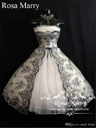 Grosshandel Gothic 1950s Schwarz Weiss Kurze Brautkleider 2019 Eine Linie Tragerlos Plus Size Lace Gunstige Tee Lange Country Classic Overskirt Brautkleider Von Sarah Bridal 160 23 Auf De Dhgate Com Dhgate