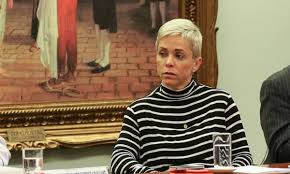 É casada com o bispo da universal e apresentador da recordtv, renato cardoso. Canetada E Capaz De Destruir Familias Diz Cristiane Brasil Ao Deixar Prisao Cartacapital