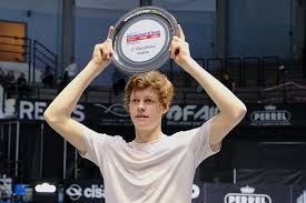 Außerdem sind dort alle von jannik sinner geplanten spiele zu sehen. Jannik Sinner Ero Campione Italiano Di Slalom E Gigante Ma Non Credevo Nel Tennis Tennis Circus