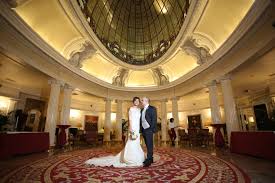 We did not find results for: La Boda Elegante De Laura Y Alfonso Conmemora