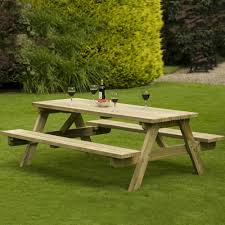 Trouvez la table en bois qui fera de votre extérieur, un espace singulier et convivial. Table Pique Nique 6 Personnes