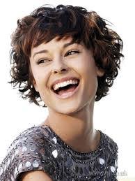 Louella Dean's Instagram, Twitter & Facebook