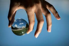 Choosing the right lenses for wedding photography. Which Size Lensball Is Best For Crystal Ball Photography