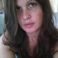 Elizabeth Loranger's Instagram, Twitter & Facebook