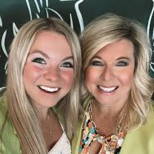 Shannen Doherty (Brenda), the famous character from the tv series Beverly  Hills 90210, has begun saying farewell to her family...Read more in th  first comment!👇🏽👇🏽👇🏽👇🏽