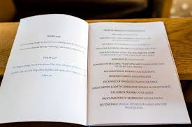 Wunderschones Kirchenheft Zur Hochzeit Gefallig Kein Problem Mithilfe Unserer Tipps Kirchenheft Hochzeit Kirchenheft Karte Hochzeit