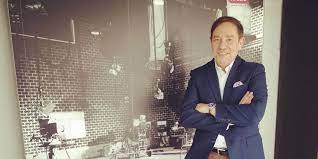 Ποιο το ρατσιστικό σχόλιο και στο βάθος… κορακάκη. 1v6te09vswj9gm