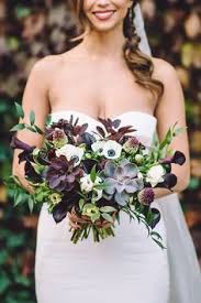 Bunchesdirect specializes in wedding flowers and is pleased to suggest you a broad selection of them: 56 Floral Trends 2020 Ideas Floral Trends Wedding Flowers Wedding Flower Trends