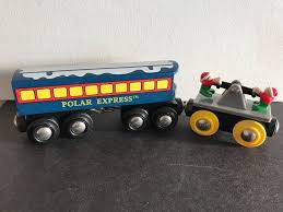 Brio Wooden Train Polar Express Passenger Caboose Car And Elf Handcar 32504 Toys Hobbies Preschool Toys Pretend Pl Wooden Train Preschool Toys Toy Train