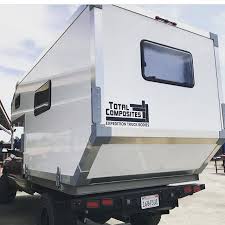 3 people named mauricio boy living in the us. Na Dannom Izobrazhenii Mozhet Nahoditsya Dom I Na Ulice Pickup Camper Truck Bed Camper Overland Truck