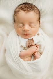 There should be an award for taking your own baby's newborn photos at 5  days postpartum 😆 sharing a few pictures of our sweet boy I shot yesterday  🥹🥰🙏🩵