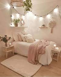 35 Inspiration For Small Space Bedroom Decorating Ideas Small Apartment Bedrooms Apartment Bedroom Design Room Inspiration Bedroom