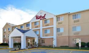 Located within 2.2 miles of downtown marion, adjoined to matter park one of the oldest and largest parks with beautiful. Red Roof Inn Suites Danville Il In Danville Hotel Rates Reviews On Orbitz
