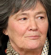 Clare Short: "I bet you Kagame gives up at the end of his term."