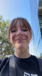 Emily Farrow's Instagram, Twitter & Facebook